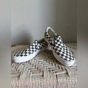 Vans Slip On Sneakers in Navy/Cream Checkered Print Sz 7.5